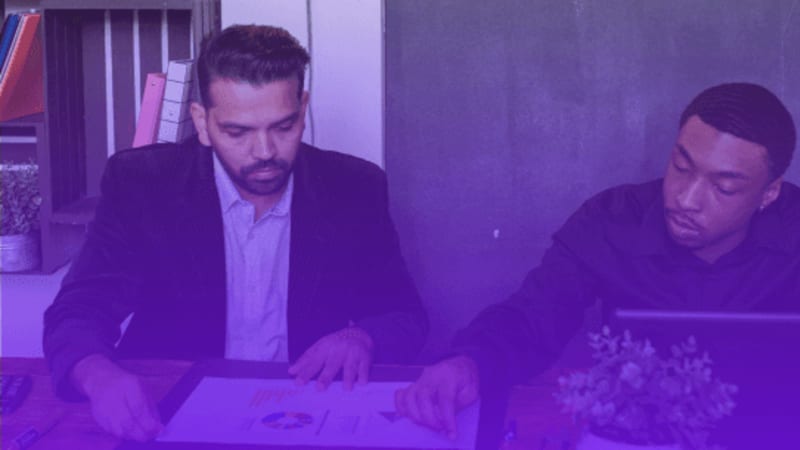 How to Make an Angel Investor Pitch Deck (+Examples)